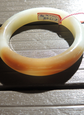 重磅级方言和田玉精品佩戴温润新疆且末料糖白玉58mm玉手镯O1