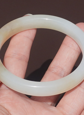 方言和田玉新疆细润白玉带糖手镯