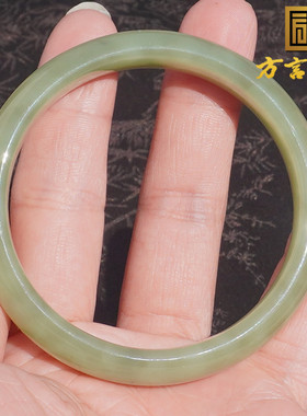 和田玉新疆油润细腻青黄口料手镯