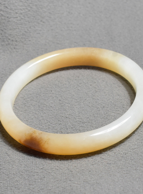 新疆且末料糖白玉52mm正装玉手镯