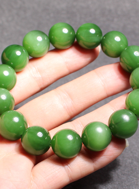 和田玉俄高油无结构碧玉阳绿手串