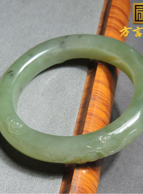 炸锅了方言罕见俄罗斯老坑料油细细腻苹果绿碧玉卡54mm圆条手镯R1