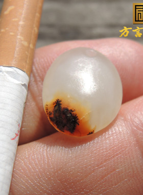 方言名品红沁皮白玉籽料小吊坠