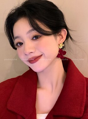 安可拉红金丝绒花朵耳针耳环