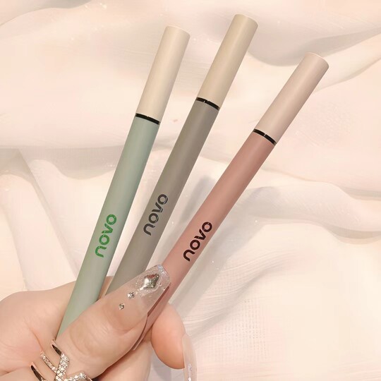 NOVO眼线液笔防水不脱色防汗不晕染持久新手女初学者极细软毛棕色