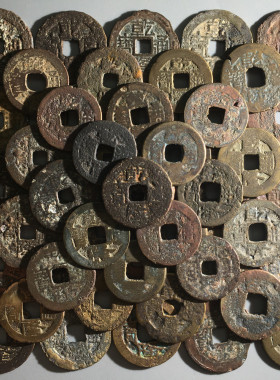 清朝时期乾隆通宝100枚批量币