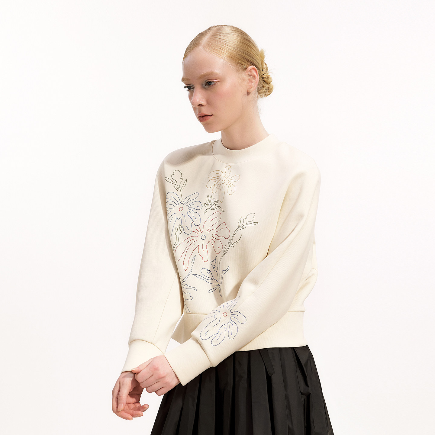 艺之卉优雅运动风刺绣row系卫衣米色套头外套2025秋新款,淘宝优惠券,粉丝福利购,淘宝优惠卷