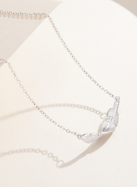 猫蛰S925纯银女生羽毛项链