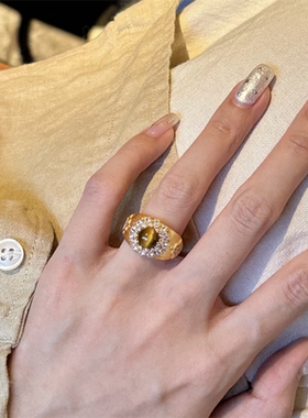 古法沙金拉丝虎眼石戒指黄金色