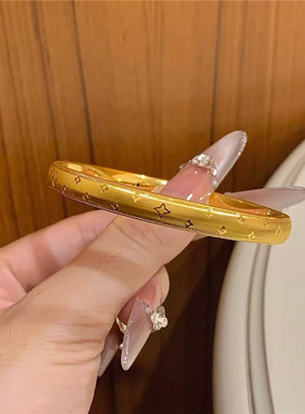 金店同款拉丝绒点缀四芒星手镯女