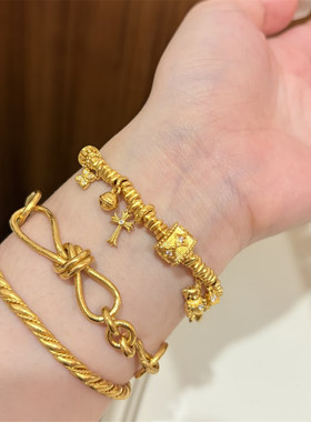 满手招财小挂件碎碎金盘缠手链女