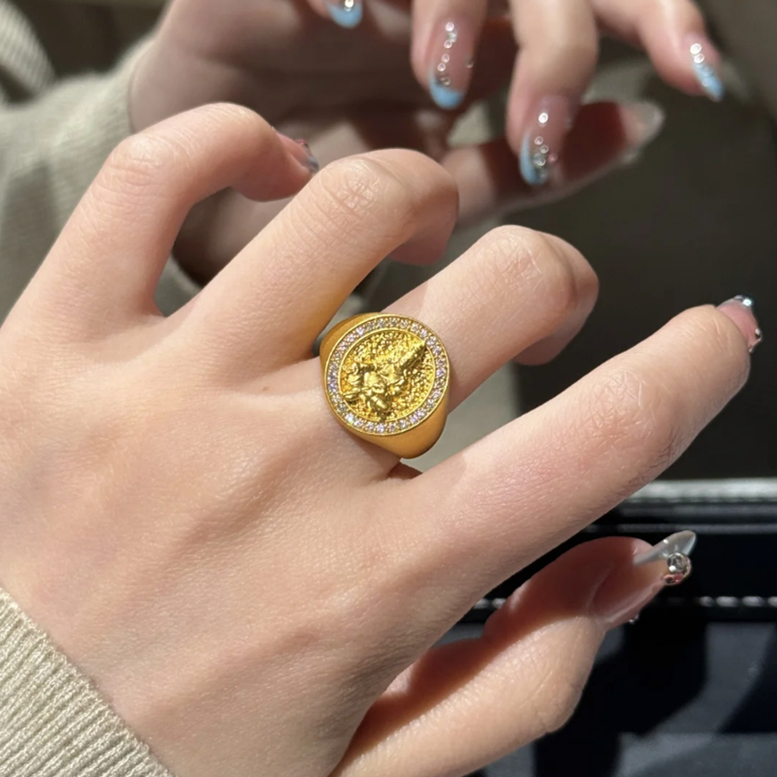 古法复古宽面黄财神戒指女黄金色镶嵌点钻招财源滚滚食指环开口戒 - 图2