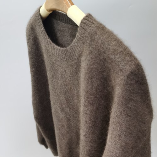 小云朵康赛妮100纯貉绒低圆领宽松慵懒保暖轻奢套头衫女 - 图3