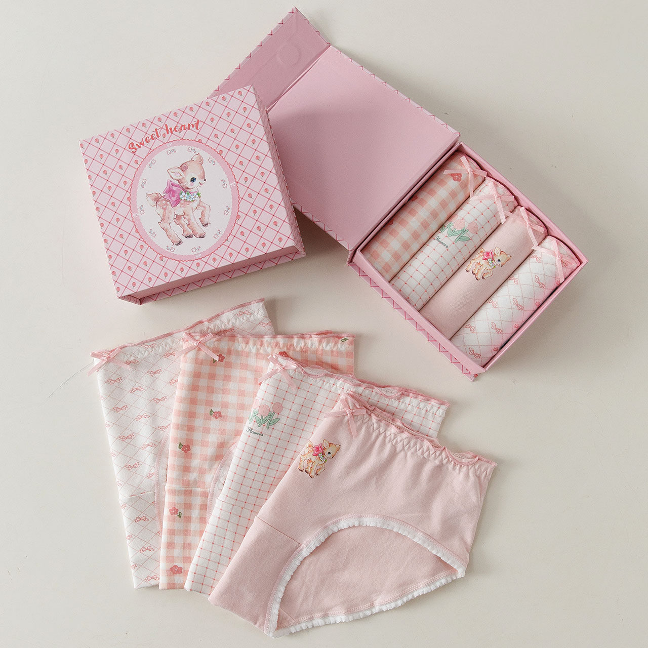 卡拉美拉内裤女2026新款秋冬女士中腰三角裤裆部纯棉抗菌无痕短裤,淘宝优惠券,粉丝福利购,淘宝优惠卷