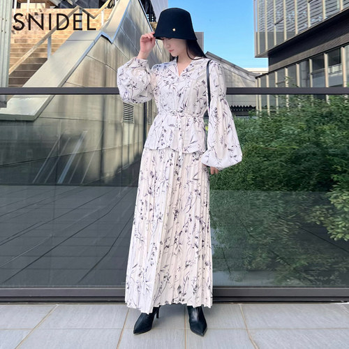SNIDEL秋冬甜美翻领长袖印花雪纺百褶连衣裙SWFO235073 - 图1