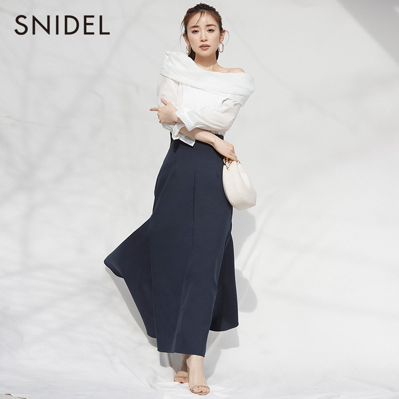  SNIDEL蕾丝衫/雪纺衫