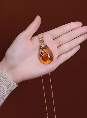 纯银水滴形钱币女士轻奢天然琥珀