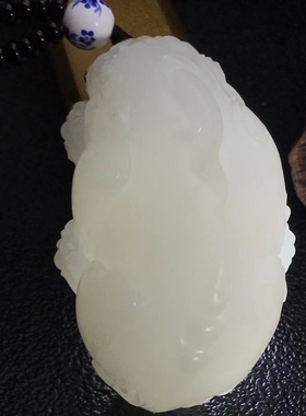 新疆招财貔貅带证书籽料