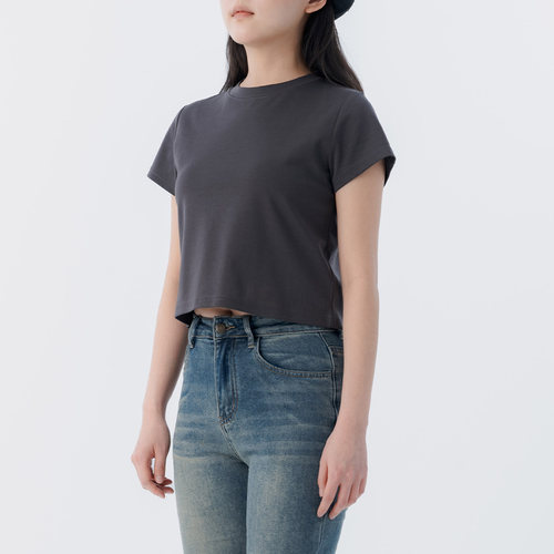 QUEENSHOP 2026春夏新品女装棉花糖素面凉感短版合身上衣01099574 - 图2