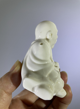 老物件 清晚期 德化窑白釉人物水注 砚滴摆件 置物