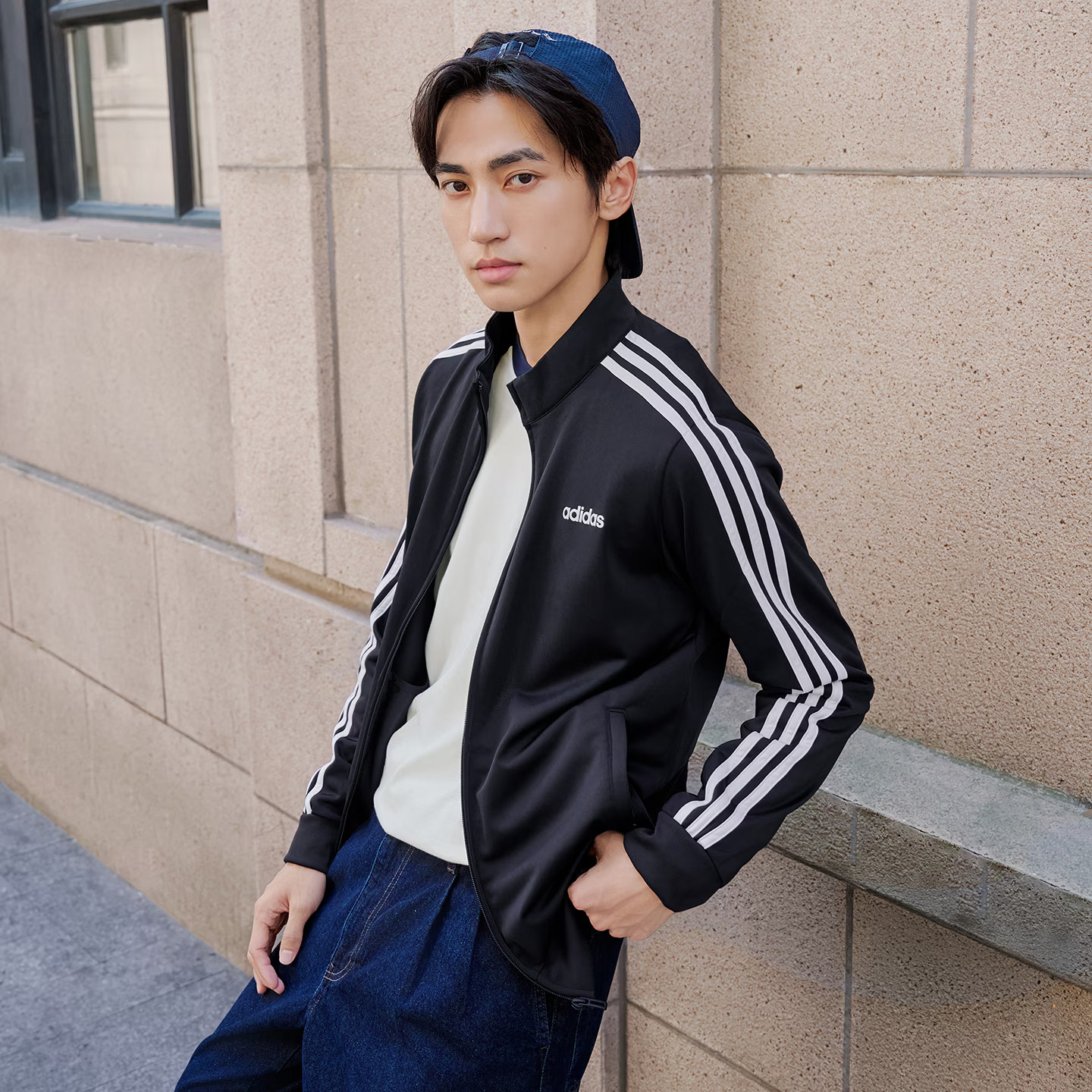 Adidas阿迪达斯立领外套春季运动复古条纹韩国男女款黑韩版DQ3070,淘宝优惠券,粉丝福利购,淘宝优惠卷