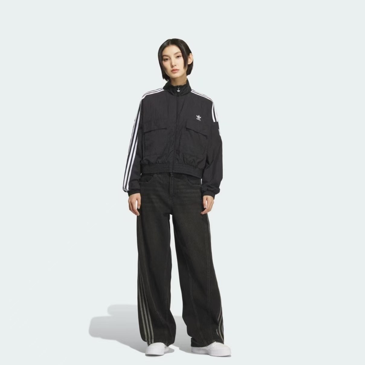 Adidas/阿迪达斯正品三叶草女士休闲短款条纹梭织运动外套KG8512,淘宝优惠券,粉丝福利购,淘宝优惠卷