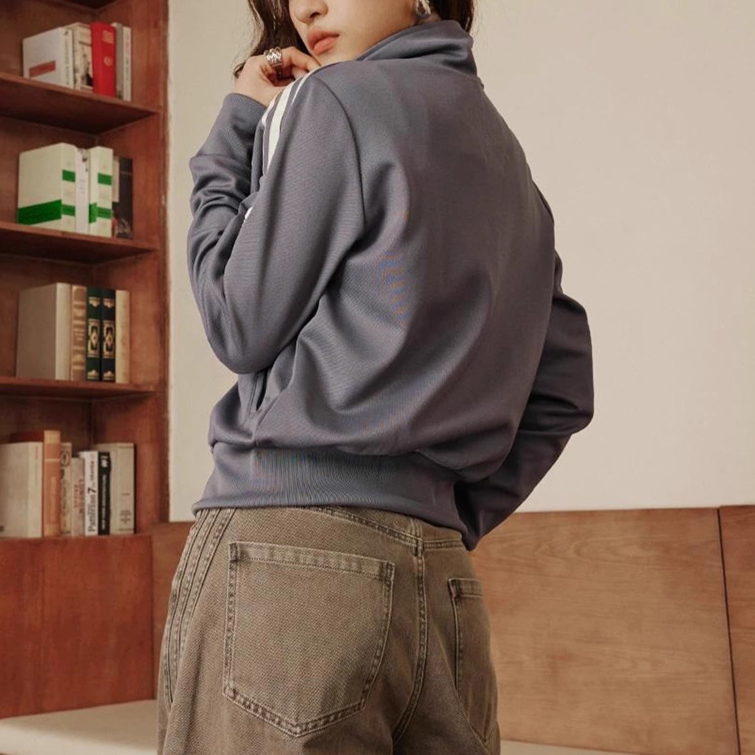 阿迪达斯正品三叶草上衣女子新款户外立领短款经典复古运动外套,淘宝优惠券,粉丝福利购,淘宝优惠卷