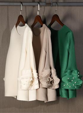 衣帽间摆件轻奢女士褶皱连衣裙