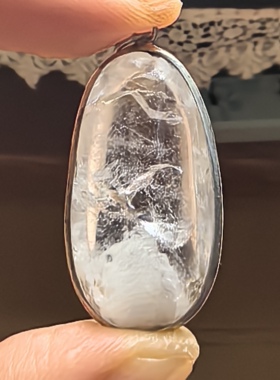 云海千层天然雪花白幽灵波浪白胶花水晶吊坠银包边一物一图A55-10