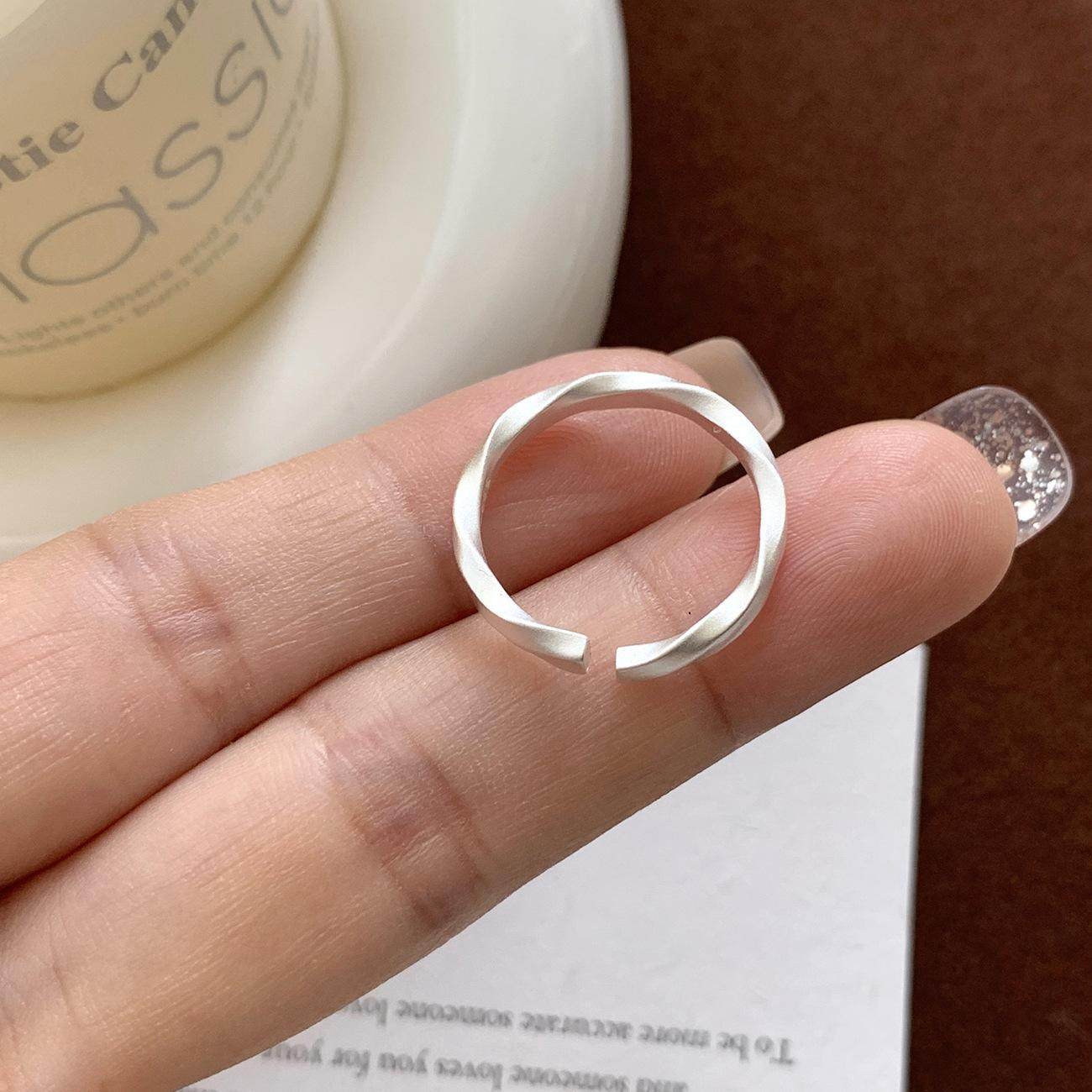 通体999纯银戒指环女莫比乌斯环素圈ins风小众设计感食指戒高级感,淘宝优惠券,粉丝福利购,淘宝优惠卷