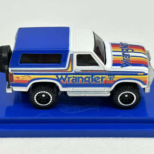 全新1/64风火轮收藏家1985福特烈马bronco联名wrangler合金车模 - 图2