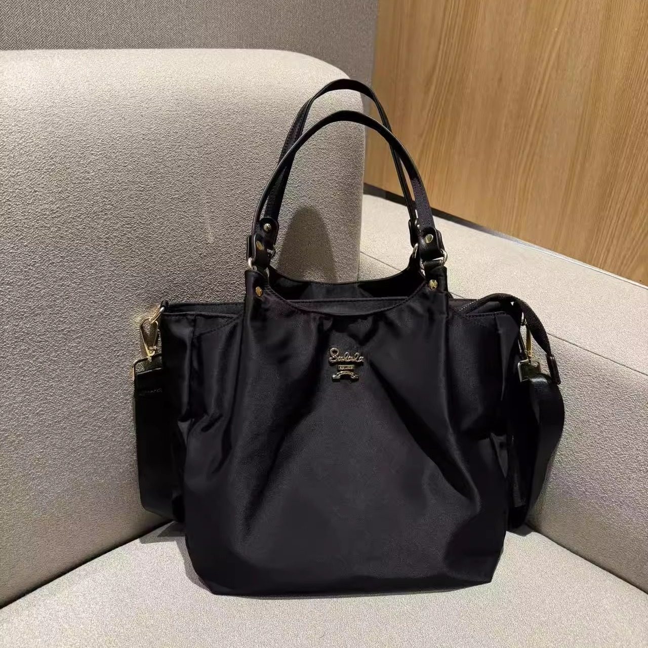 2025新款高质感多隔层通勤托特包轻便尼龙布百搭外贸单肩斜挎包女,淘宝优惠券,粉丝福利购,淘宝优惠卷