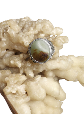 新疆真皮戒指镶嵌男女款籽料原石