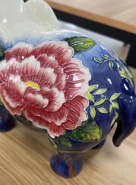 中国陶瓷釉下彩大象戏水纯手工手绘工艺摆设装饰收藏