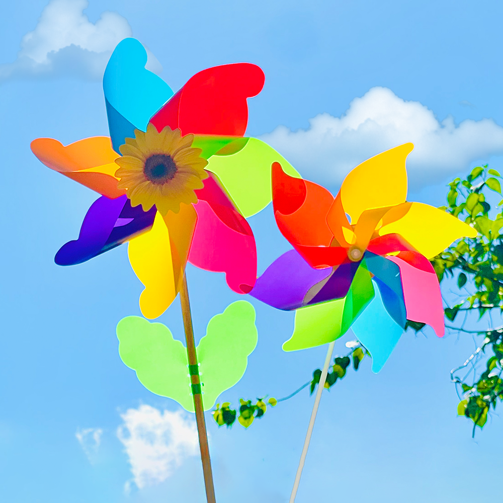 运动会手拿七彩风车旋转悬挂幼儿园景区装饰儿童塑料玩具国庆风车,淘宝优惠券,粉丝福利购,淘宝优惠卷