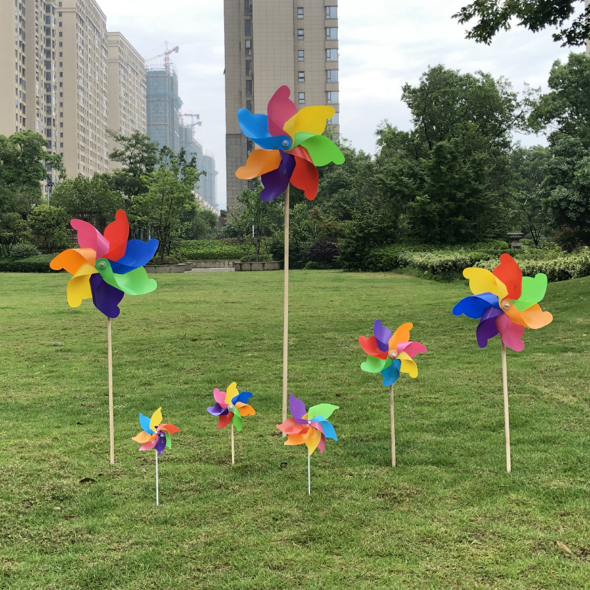 运动会手拿七彩风车旋转悬挂幼儿园景区装饰儿童塑料玩具国庆风车,淘宝优惠券,粉丝福利购,淘宝优惠卷