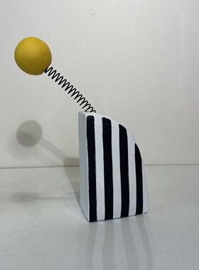 现代极简抽象树脂弹簧样板间饰品软装家居客厅茶几床头柜工艺摆件