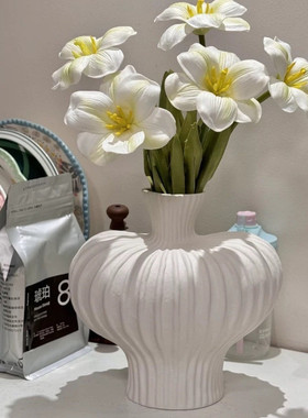 花瓶摆件厂桌面轻奢感侘寂风陶瓷插花干花复古装饰品客厅一件批发