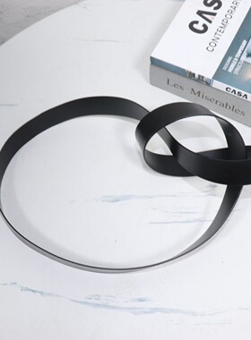 缠绕轻奢现代简约手工绕环几何摆件金属纸镇样板房售楼处软装饰品