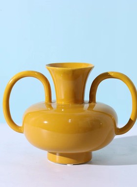法式复古陶瓷花瓶双耳风中古郁金香花器奶油黄色高脚奶壶水培插花