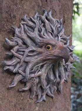 新款树根鹰头树挂树脂挂件动物头雕像户外花园树木装饰品批发