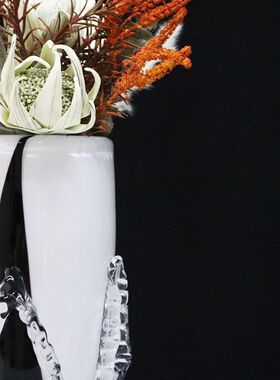 中古轻奢优雅水晶黑白古典复古花瓶高端插花会所酒店家居设计创意