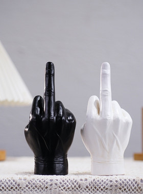 比中指摆件比个中指送给你恶趣味竖中指创意摆件送朋友潮办公厂家