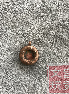 宫贡可打开迷你小号噶乌盒
