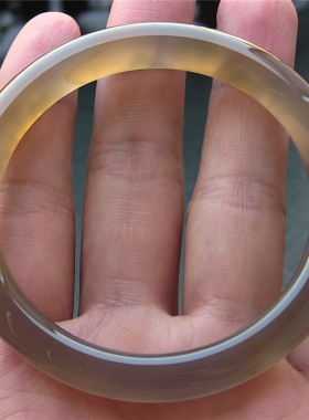 天然巴西无优化水润通透玛瑙手镯