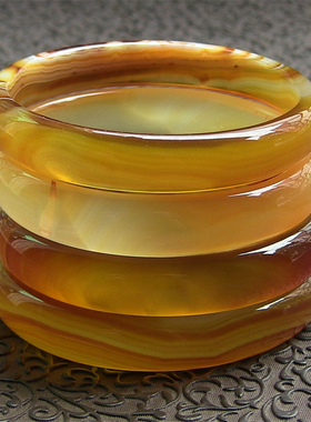 瑕疵品专区/天然巴西玛瑙手镯/经典秀细款/咖啡色玉髓No：141