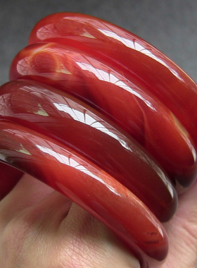 天然巴西红玛瑙手镯红玉髓