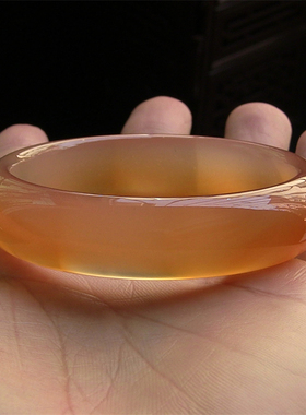 天然巴西玛瑙手镯/加厚不加宽/香橙色玉髓/水润通透/送礼佳品2080