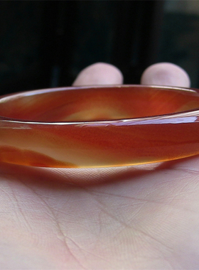 天然巴西玛瑙手镯象形玉髓