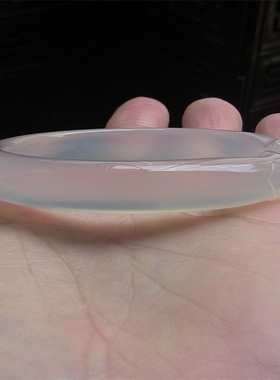 天然巴西玛瑙手镯/秀细加厚款/巧雕猫爪/白月光/强荧光玉髓2223